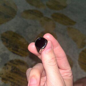 Thryfty Essential Signet Ring - Size 9